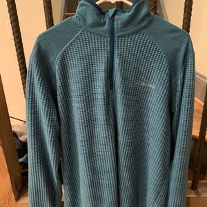 Blue Columbia throw over